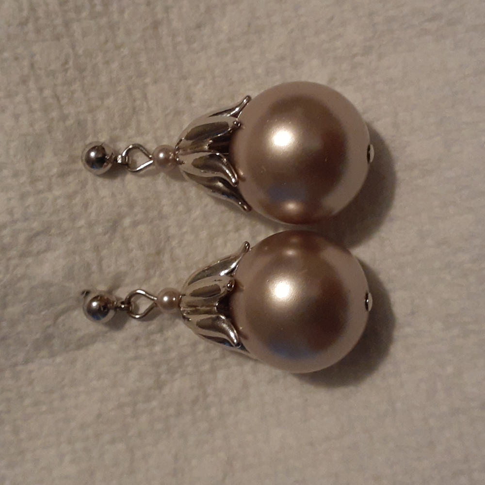 GOLDEN PEARL EARRINGS (Pierce Ears) (L4 126)